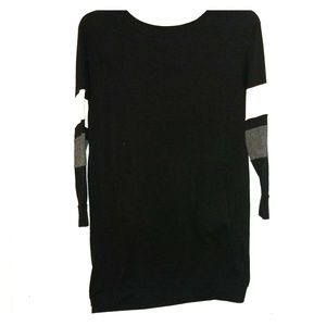 Black long sleeve with 2 front pockets.